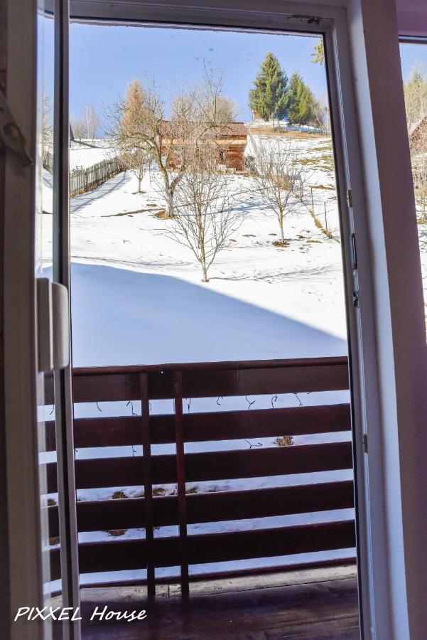 Pixxel House Hotell Moeciu De Sus Eksteriør bilde